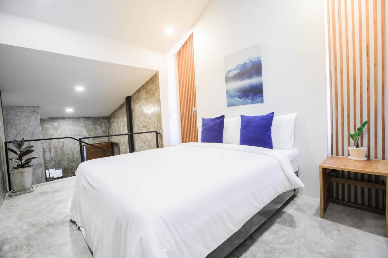In My Place Cafotel Khlong Thom Extérieur photo