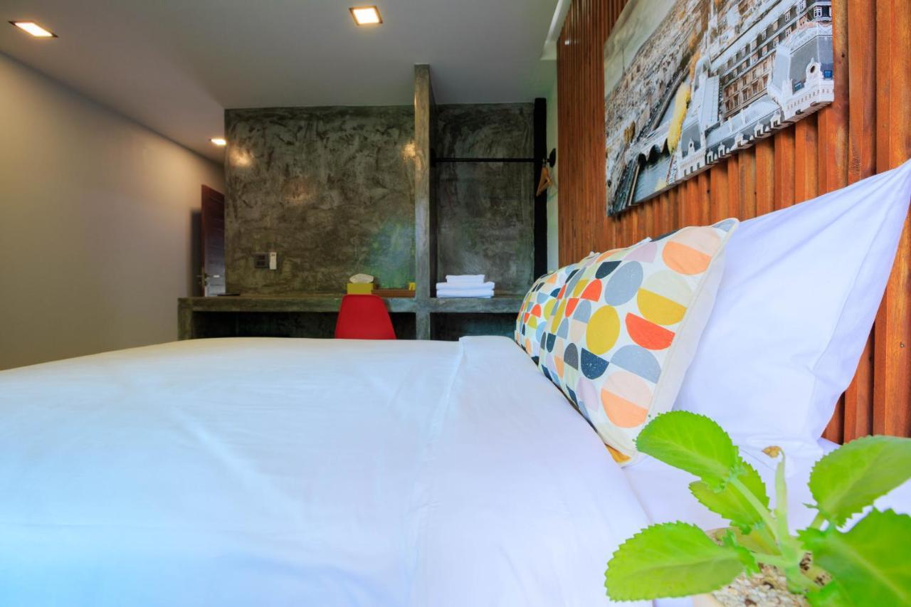 In My Place Cafotel Khlong Thom Extérieur photo